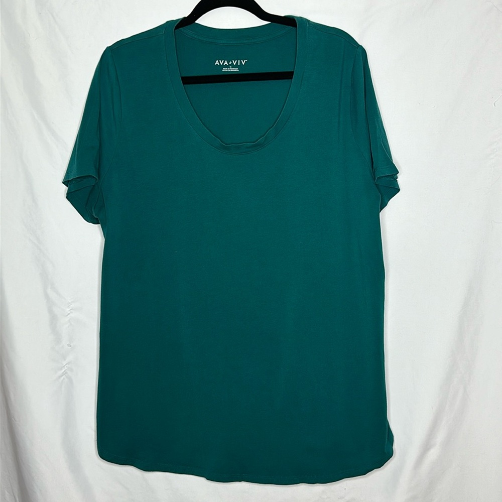 Ava & Viv Basic Scoopneck Tee